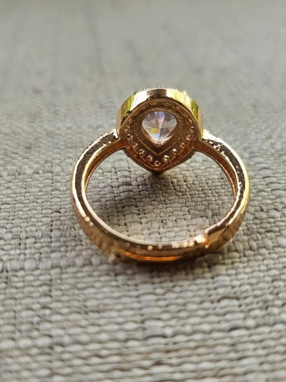 Women Fashion Ring Gold Tone High Quality Fashion Jewelry Rings Size adj 7.5-8.5 - Picture 7 of 13